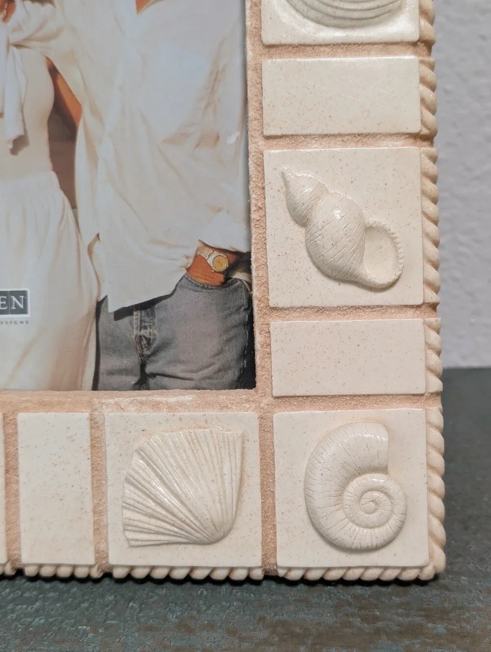 Malden 3D Seashell Ceramic Stoneware Picture Frame Fits 5x7 Cream Beach Ocean
